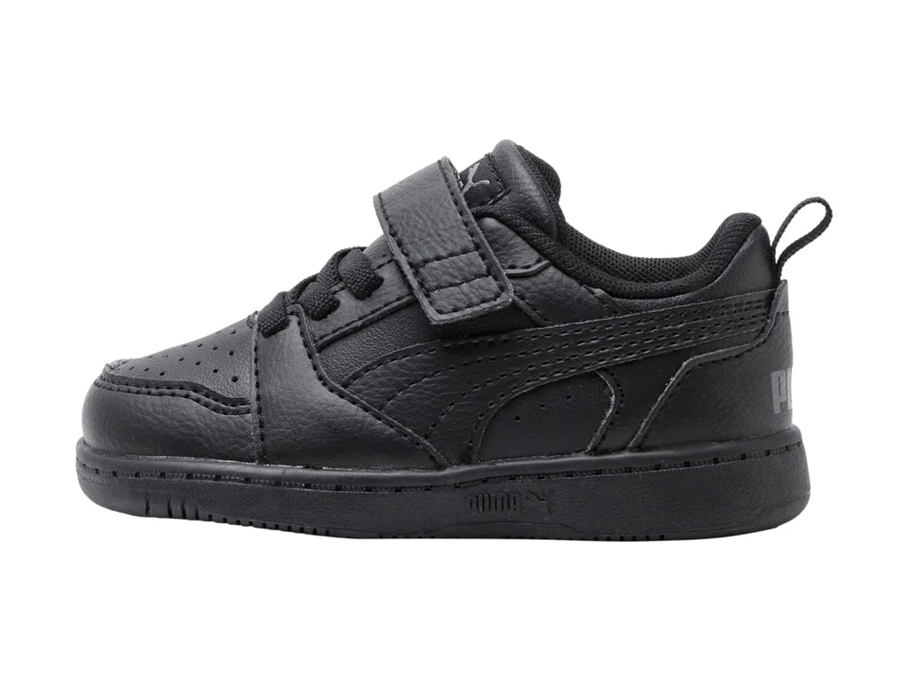 Tenis PUMA Rebound V6 Lo Negro y Gris para Niño