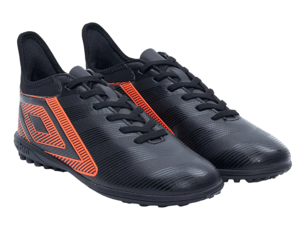 Tenis de Fútbol Umbro Veloce LT III Negro y Naranja para Hombre