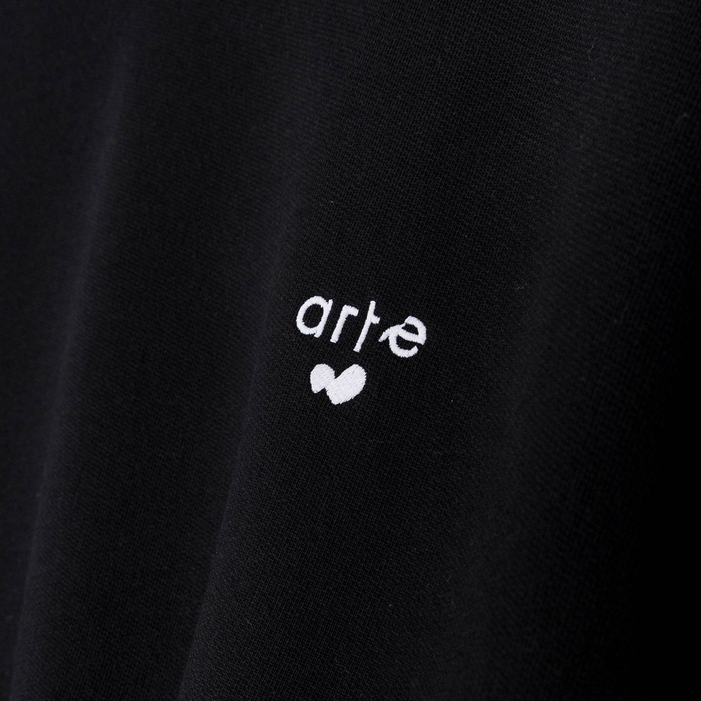 Arte Antwerp Heart Logo Crewneck