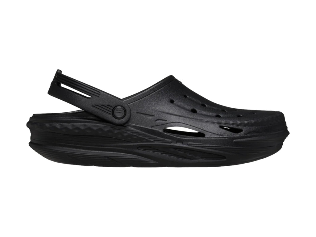 Sandalias Crocs Off Grid Clog Negro para Hombre