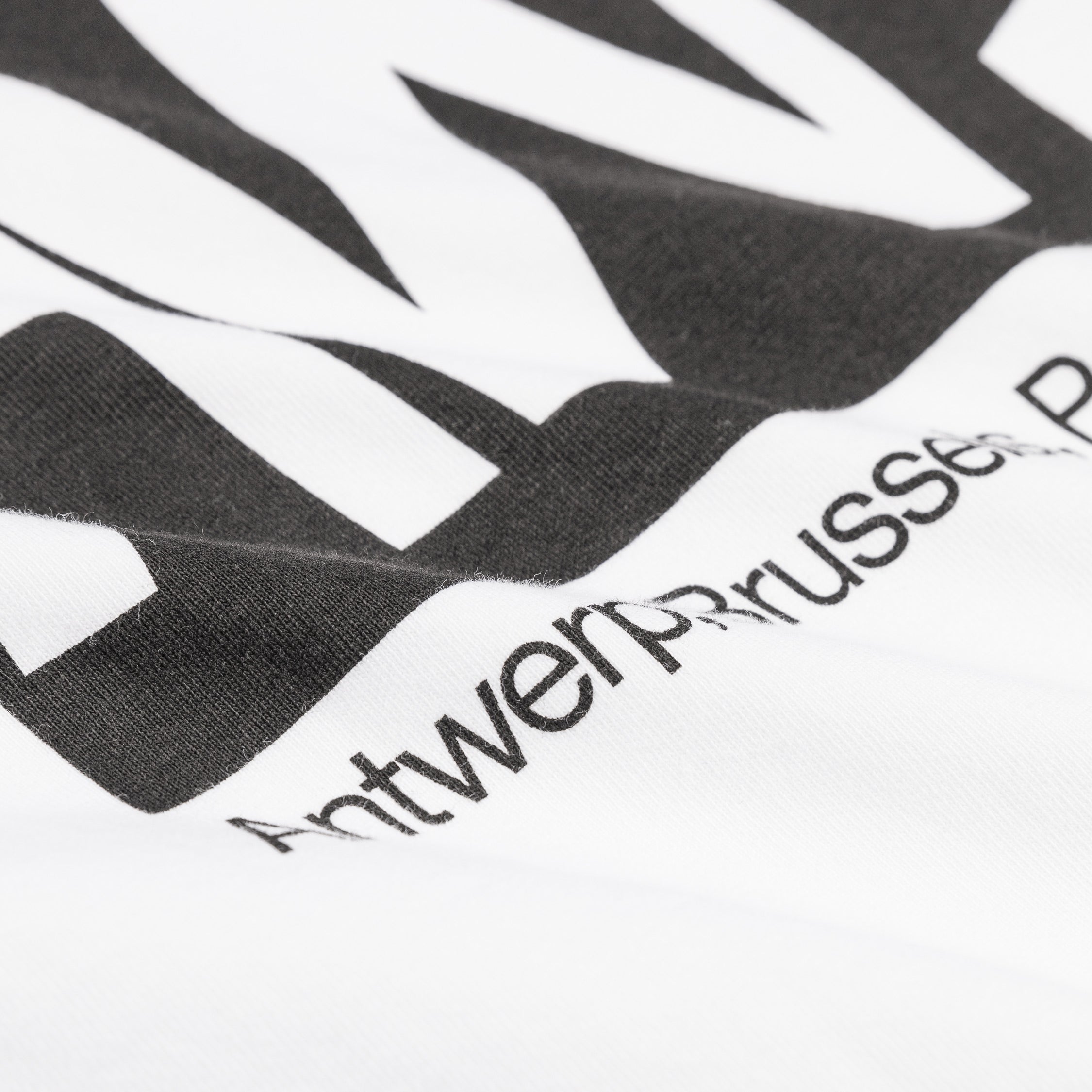 Arte Antwerp Cut Out Print T-Shirt